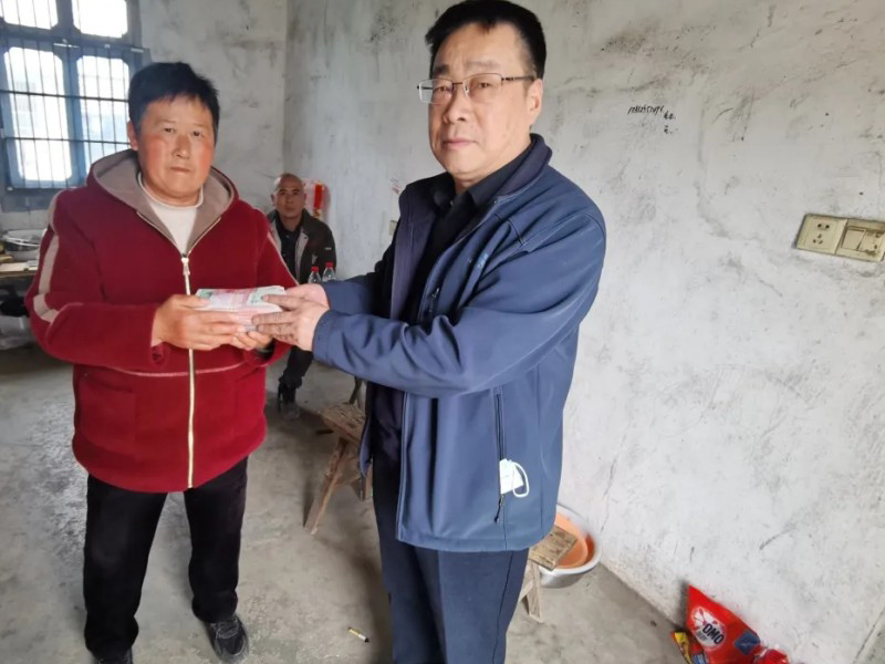 基层动态｜世俱杯网页版登录入口工会：爱在春天里 携手送温暖